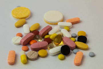 Scattered tablets of different colors