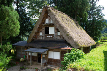 越中五箇山 相倉合掌集落 相倉伝統産業館 -富山県境の山あいに残る合掌造り集落- © photojapan