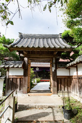 Obraz premium 谷性寺 -明智光秀の首が葬られたという首塚がある、光秀にゆかりが深い寺-