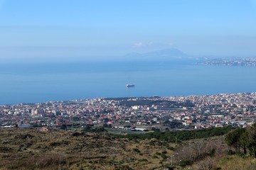Fototapeta premium Ercolano – Panorama dalla strada provinciale del Vesuvio