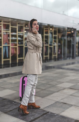 Naklejka premium Arab woman with hijab talking on the phone