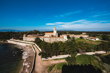 Abbaye de Lérins vue du Ciel