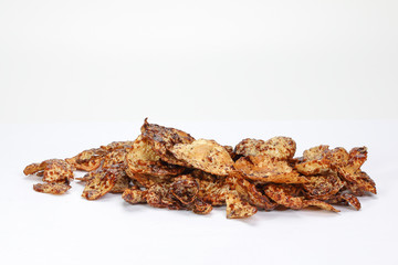 belinjo chips with caramelised brown sugar