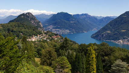 Fototapeta na wymiar Lake Lugano in Ticino, Switzerland