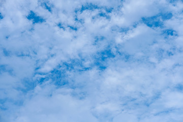 Obraz premium Blue sky with cloud background