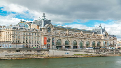 Fototapeta na wymiar The musee d'Orsay is a museum in Paris timelapse, on the left bank of the Seine. Paris, France