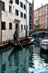 Obraz na płótnie Canvas gondolas in venice