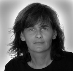 frauenportrait, schwarz-weiss