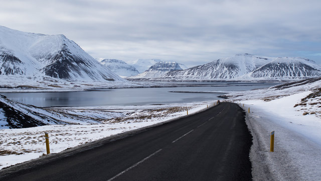 Paysage islandais en hiver