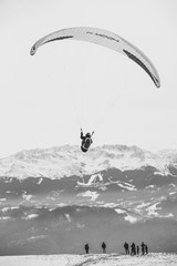 Atterrissage de parachute à Grenoble