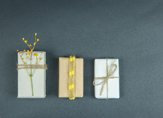 Geschenke natürlich verpacken - Geburtstag, Jubiläum, Feier, Festlichkeit