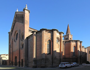 Fototapeta na wymiar la chiesa di Sant'Agostino a Cremona