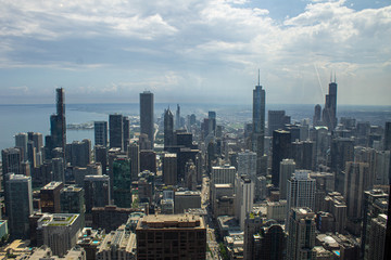 Fototapeta premium View of Chicago from 360 observation deck. Horizon scene with city buildings.