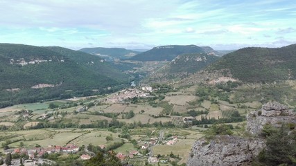Fototapeta na wymiar Vue sur la Vallé