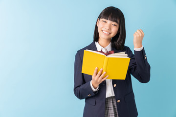 女子学生　読書