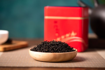 Strong black tea in Japanese tea ceremony culture