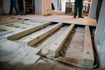 Empty room where there is a repair with tool and building material