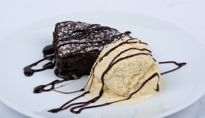 Brownie with Vanilla Ice Cream and Chocloate Sauce