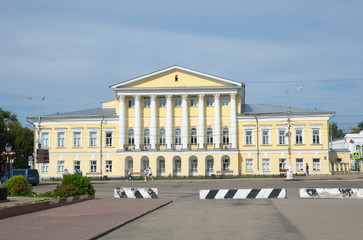 Fototapeta premium Kostroma, Russia - July 25, 2019: House of general S. S. Borshchev on Susaninskaya square - estate of the XIX century. Golden Ring of Russia