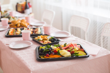 catering   buffet for pink party events