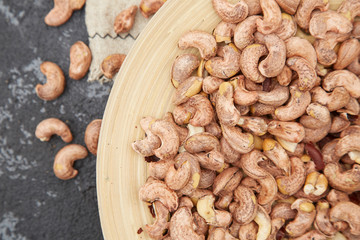 Delicious fried cashew nuts
