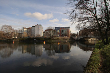 Berliner Wasserwege; Landwehr-und Neuköllner-Verbindungskanal an der Lohmühlenbrücke