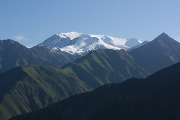Fototapeta premium mountains and clouds