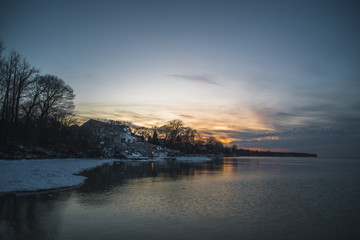Fototapeta na wymiar Sunset on Lake Erie in Ohio