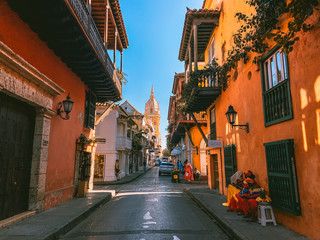 Streets of Cartagena in Colombia - obrazy, fototapety, plakaty