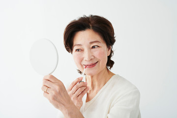 シニアビューティー　ナチュラル　メイクアップ