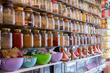 Gewürzladen in Marrakesch, Marokko