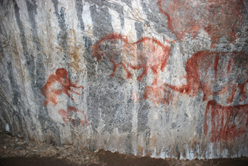 Ancient drawings on the walls of the Shulgan-Tash cave.