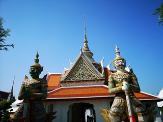 Fototapeta na wymiar Wat Arun, Tempel der Morgenröte, Bangkok