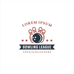 Obraz na płótnie Canvas Bowling vector logotype, emblem and badge. Club gaming play, skittle and strike illustration. Template for bowling club, tournament, champion, challenge, Bowling vintage logo. 