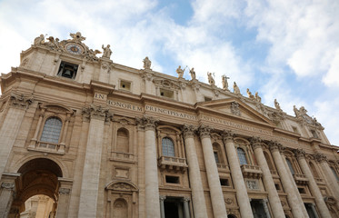 Fototapeta na wymiar facade of Saint Peters Basilica in Vatican City