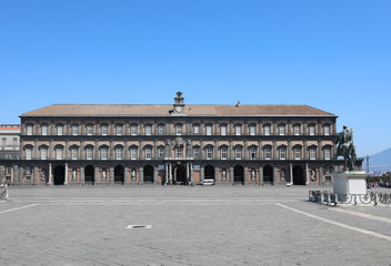 Fototapeta na wymiar Ancient Royal Palace in Naples Italy
