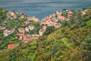 Fototapeta na wymiar Cinque Terra Cliffside Village