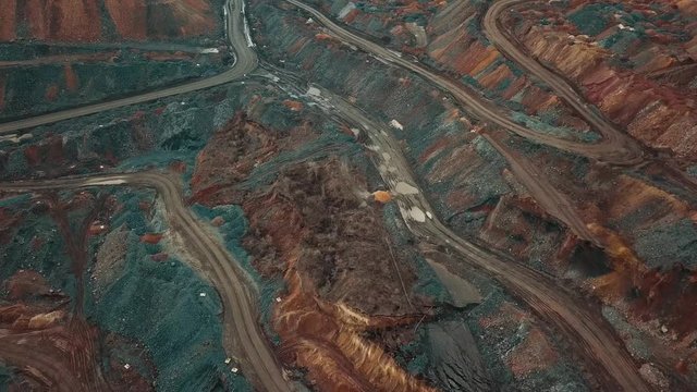 Open pit mining of open pit iron ore.