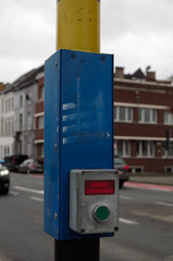 Fototapeta na wymiar traffic light button 