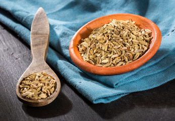 Dry organic fennel seeds - Foeniculum vulgare