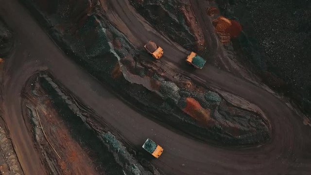 Open pit mining of open pit iron ore.