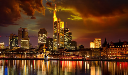 Abendszene Frankfurt am Main