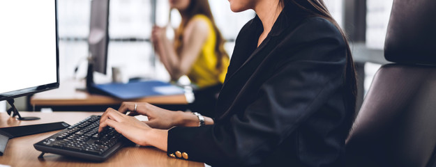 Obraz premium Businesswoman working with desktop computer.creative business people working and management at modern office