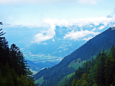 Above The Clouds - View Of The Rhine Valley (Rheintal) From The Ratikon Border Mountain Massif Or Rätikon Grenzmassiv, Mainfeld - Canton Of Grisons (Graubünden Or Graubuenden), Switzerland