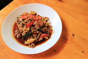 spaghetti with meat and vegetables