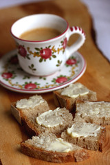 Butter, Brot und Kaffee 