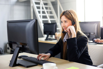 Obraz premium Asia call center workers or Confident business with headset,Customer suppor