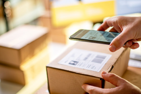 Delivery service, scanning a shipping label