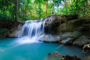 Naklejka premium Beauty in nature, Huay Mae Khamin waterfall in tropical forest of national park, Kanchanaburi, Thailand 