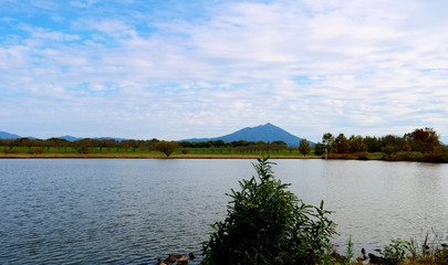 秋　風景　つくば山　湖　茨城　母子島遊水池